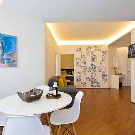 Tiles Apartment Porto